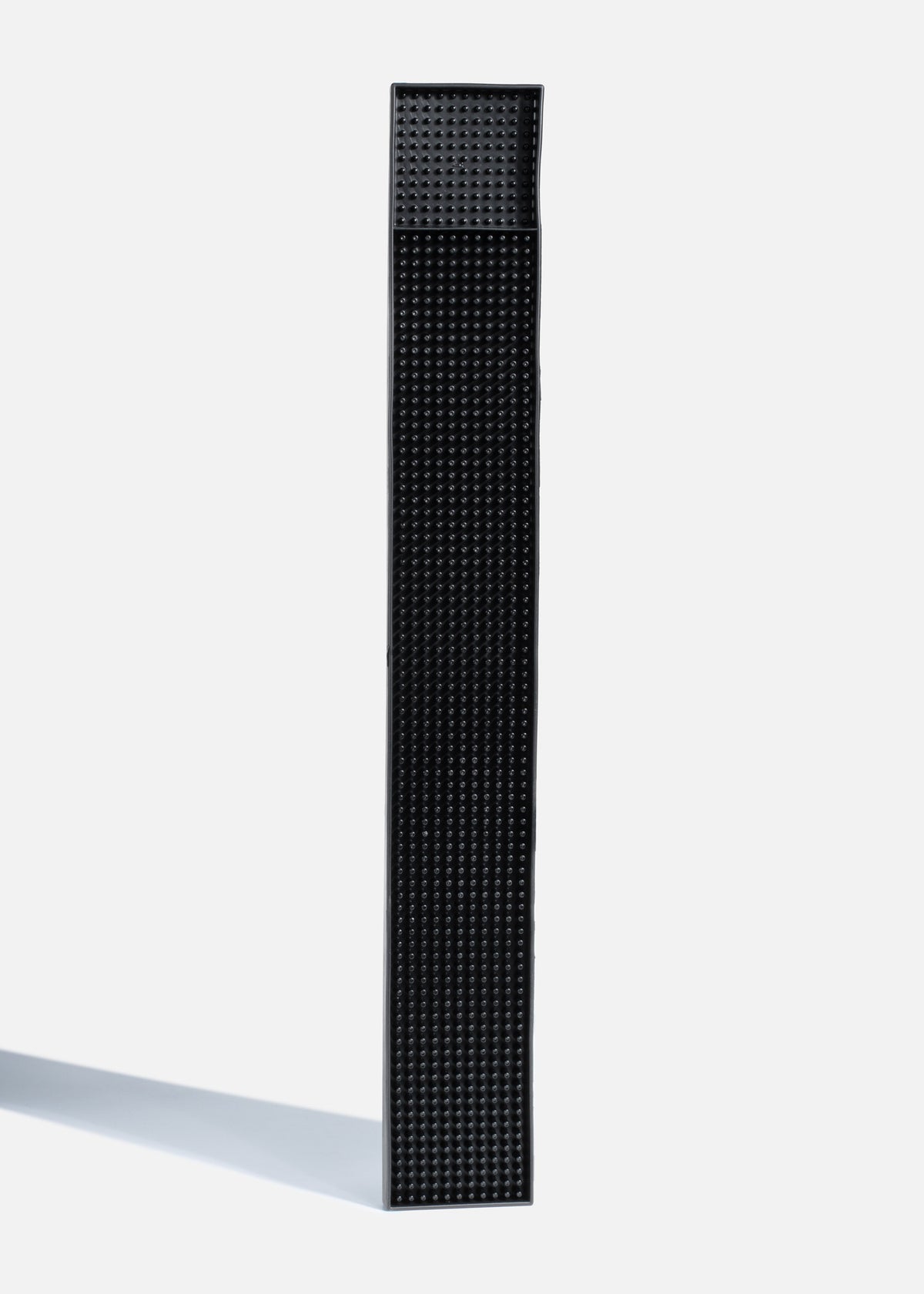 Tapete escurridor para bar de plástico negro 59.5 x 8 cm. Premium — imagen de producto, vista 1