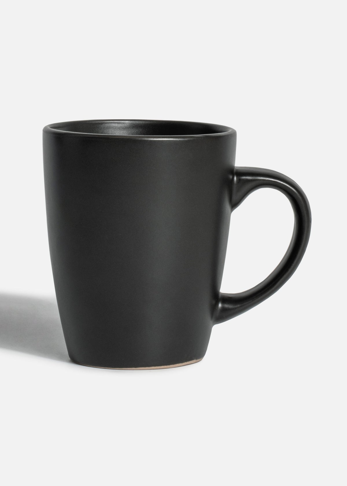 Taza de cerámica negro Royal 350 ml — imagen de producto