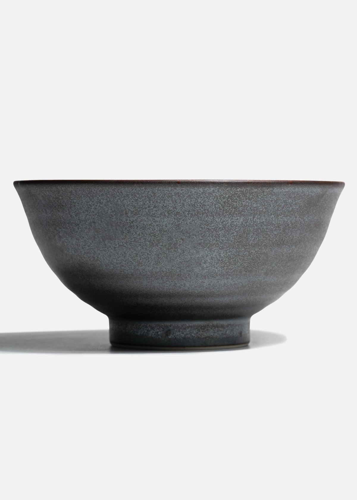 Tazón de porcelana marrón metálico Yasu 570 ml — imagen de producto, vista 4