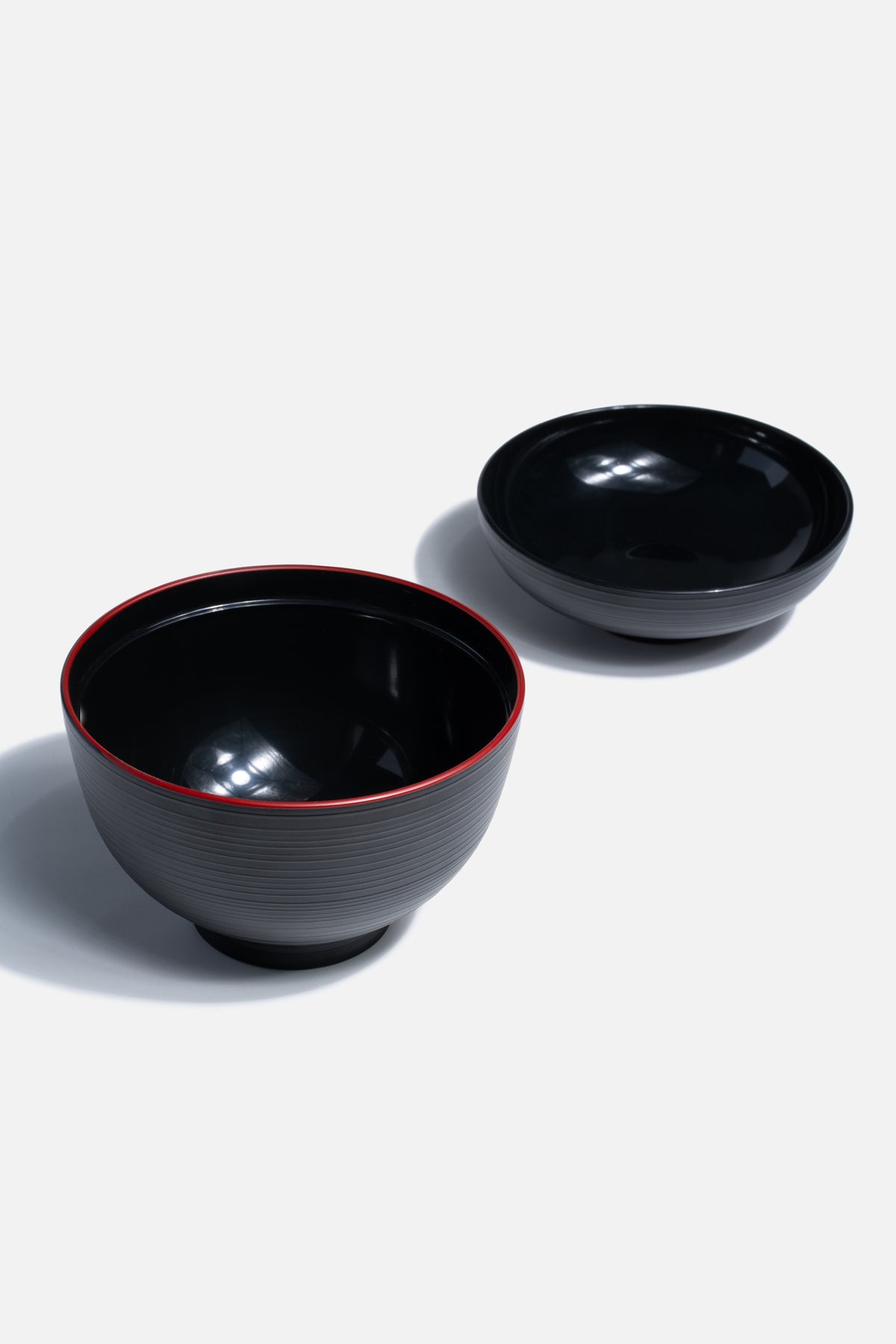 Tazón para sopa con tapa de melamina negro Sensuji 236 ml — imagen de producto, vista 3