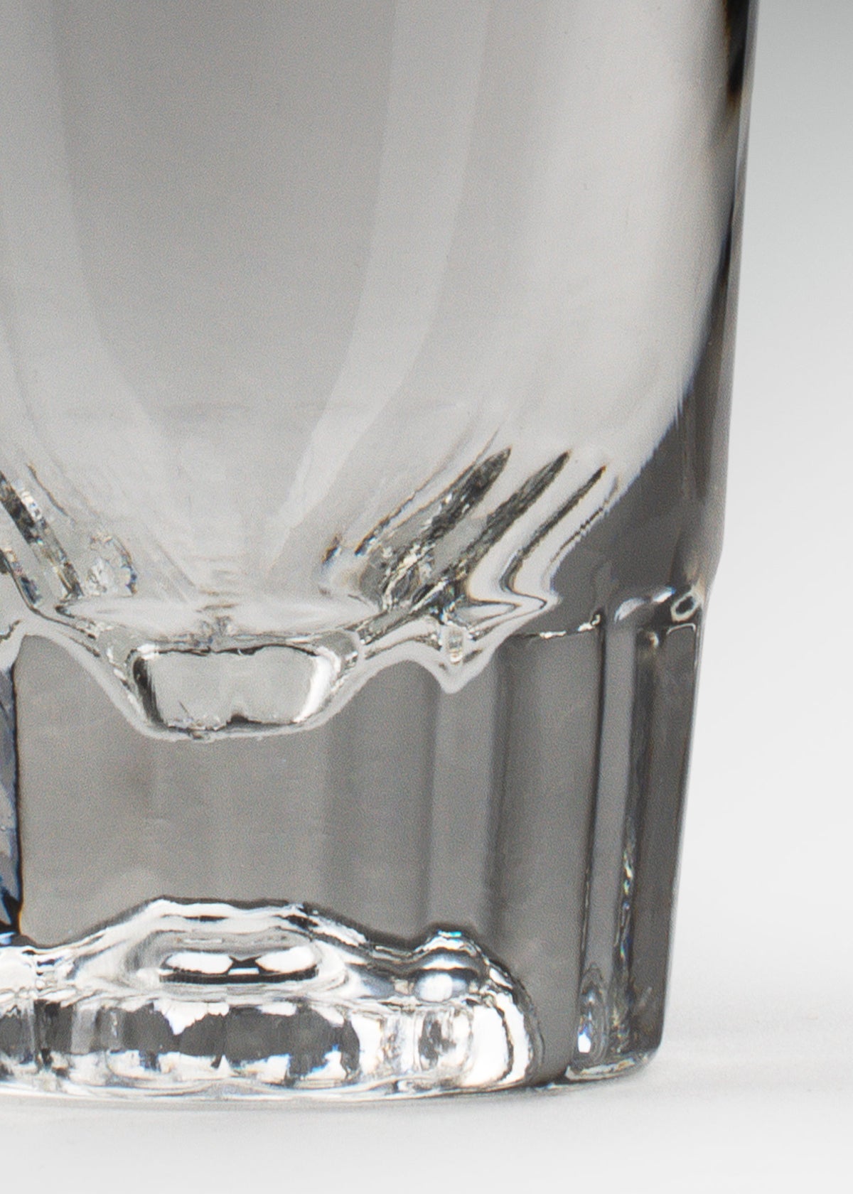 Tequilero de vidrio transparente Fluted Whiskey 60 ml / 2 oz — imagen de producto