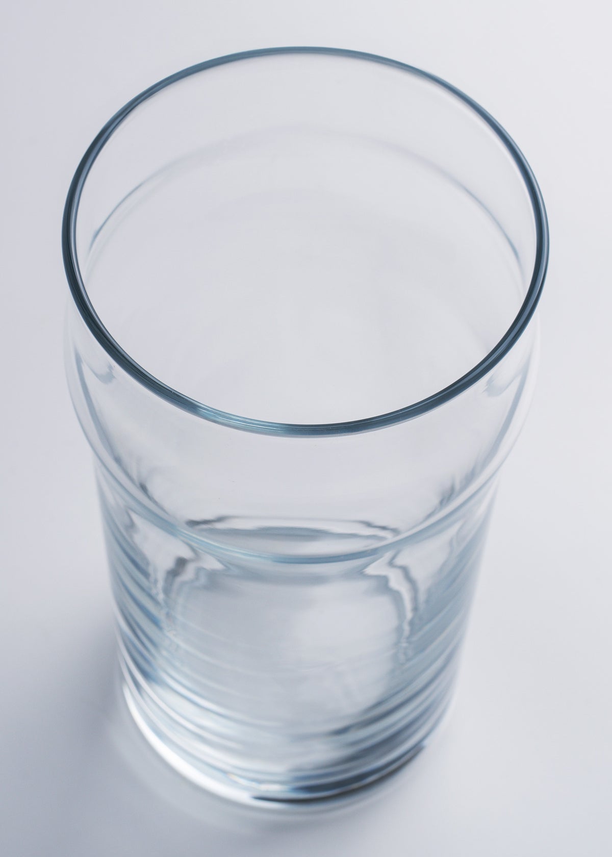 Vaso cervecero vidrio transparente Nonic 570 ml — imagen de producto, vista 3