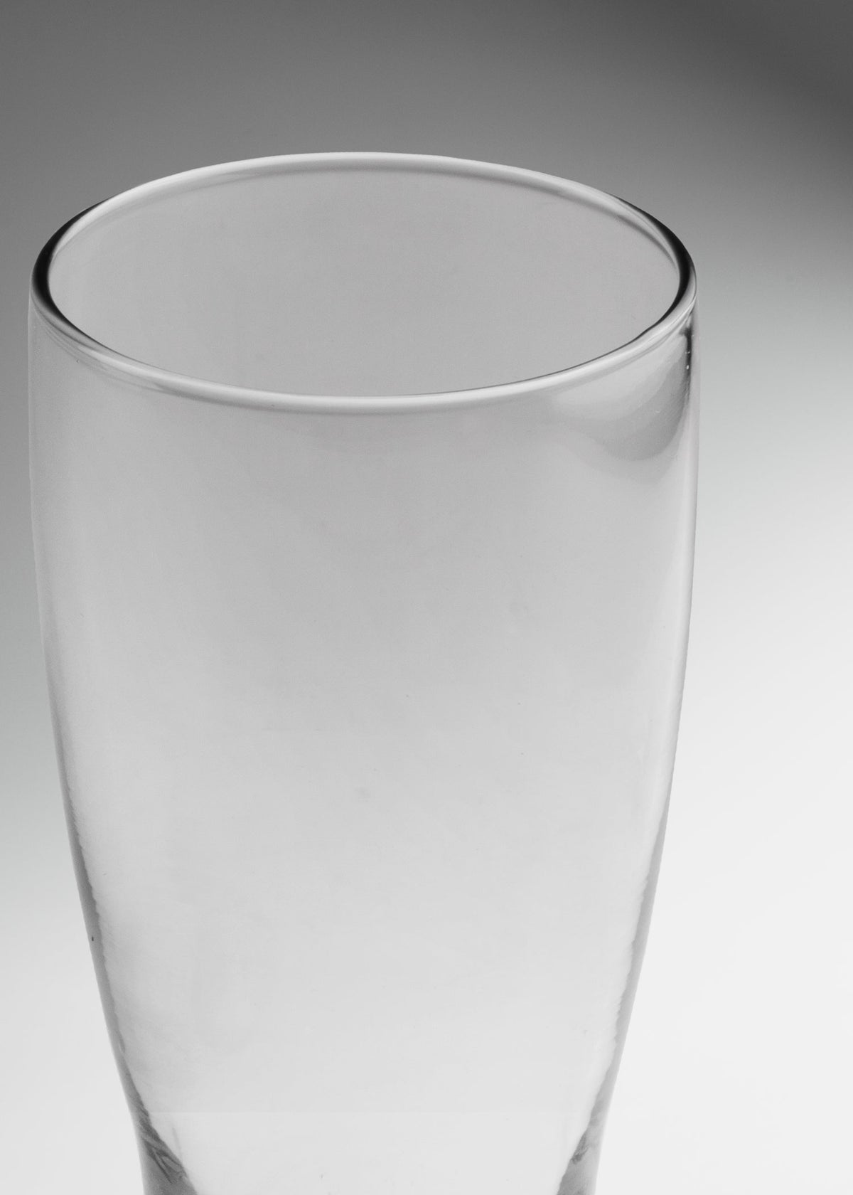 Vaso para cerveza de vidrio transparente Bravo 325 ml — imagen de producto