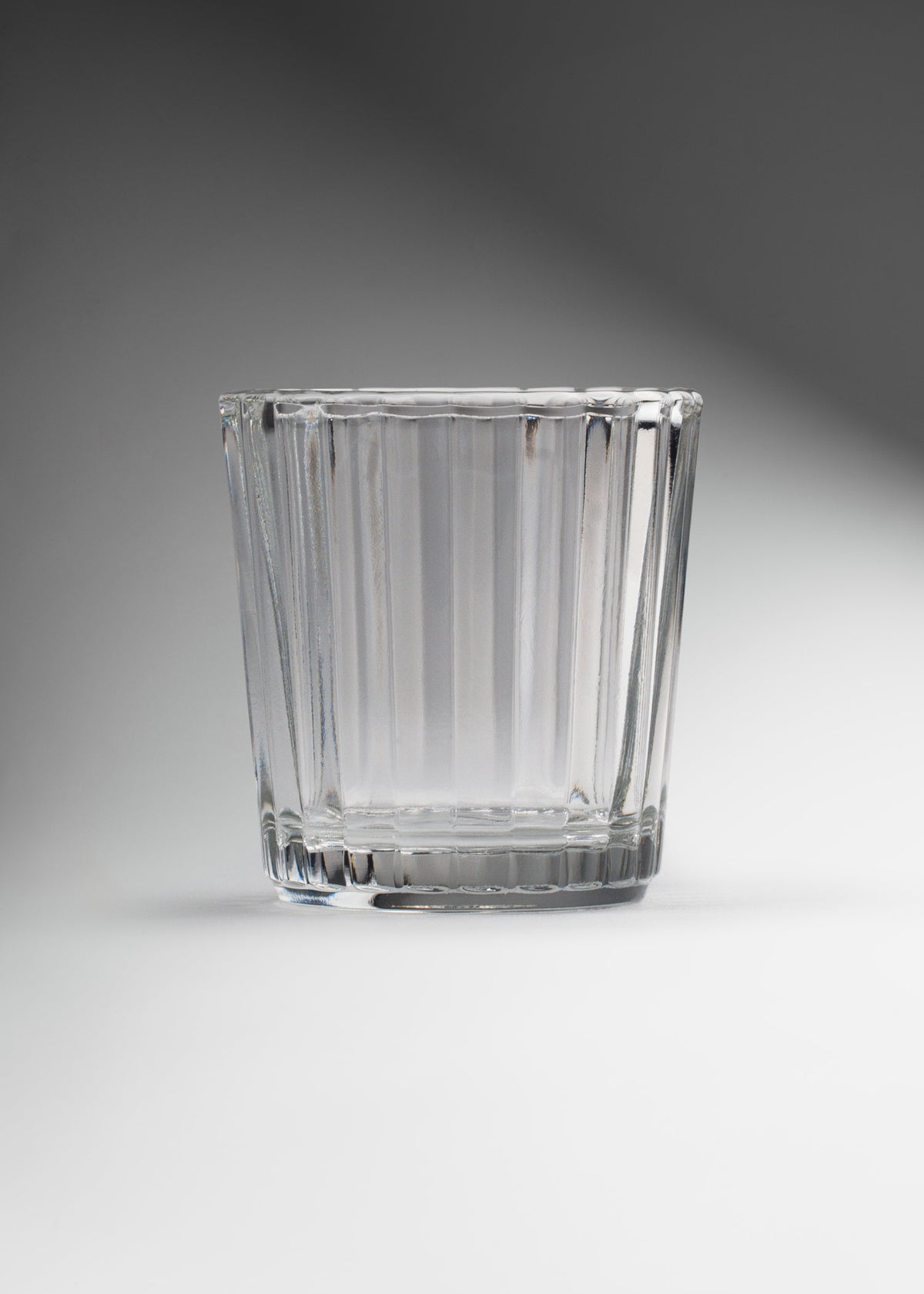 Vaso mezcalero de vidrio transparente Cruz 83 ml / 2.8 oz — imagen de producto