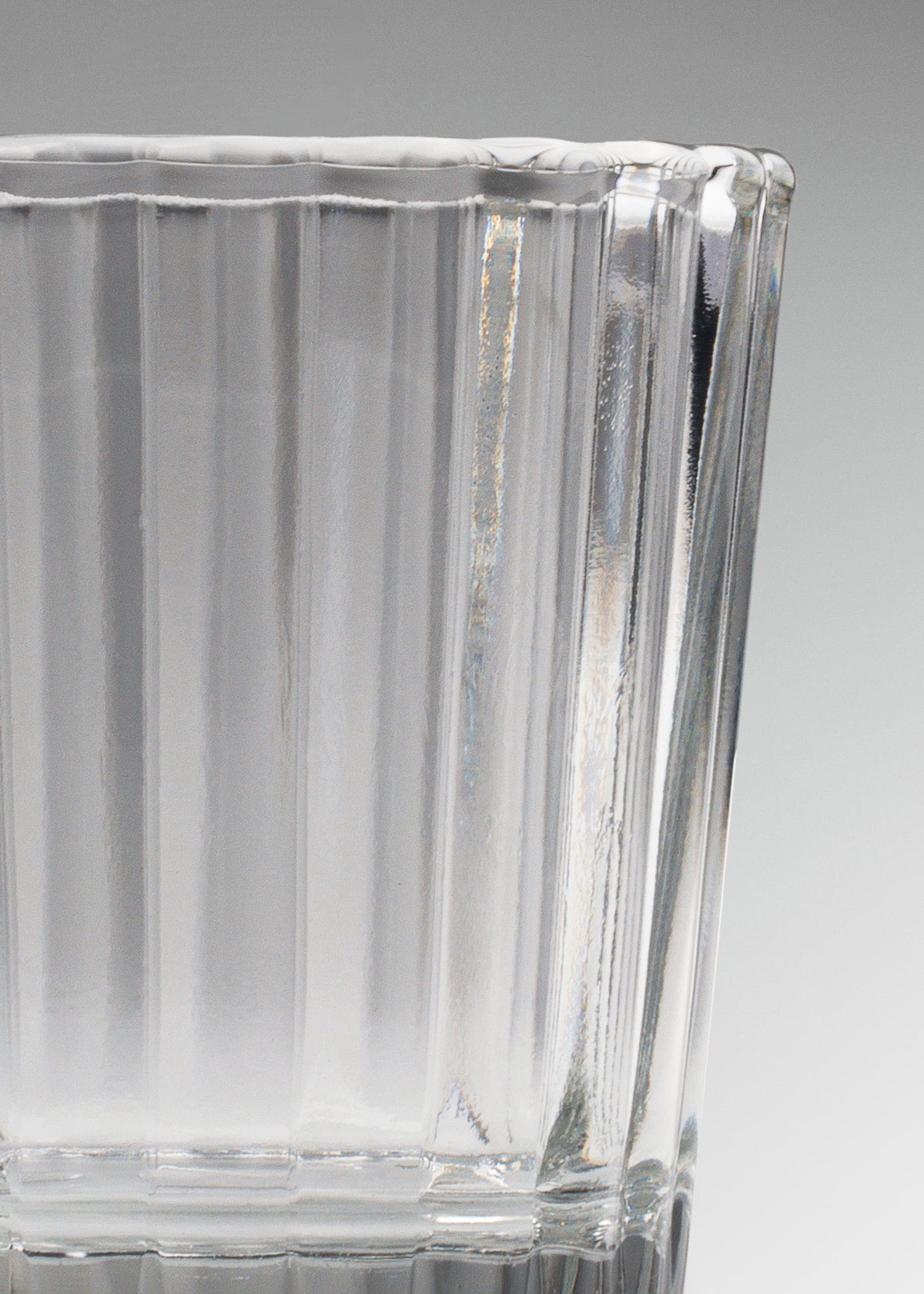 Vaso mezcalero de vidrio transparente Cruz 83 ml / 2.8 oz — imagen de producto