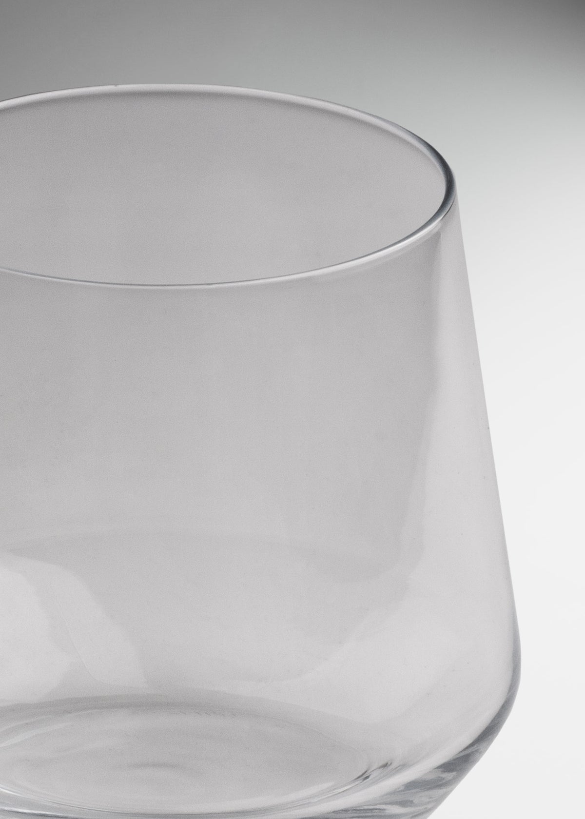 Uso profesional de Vaso Old Fashion de cristal transparente London 385 ml en restaurantes, bares, hoteles, cafeterias, lounges y banquetes