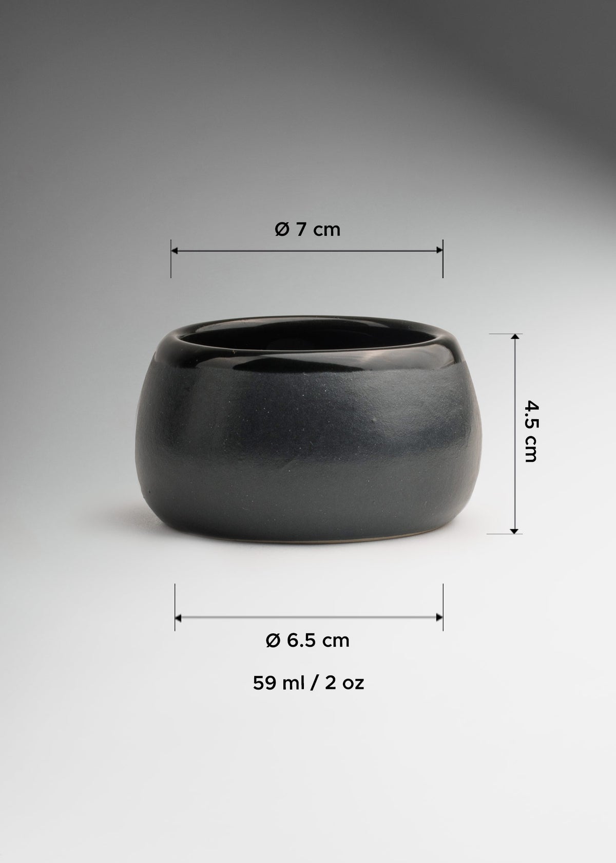 encuentra vaso de ceramica maha