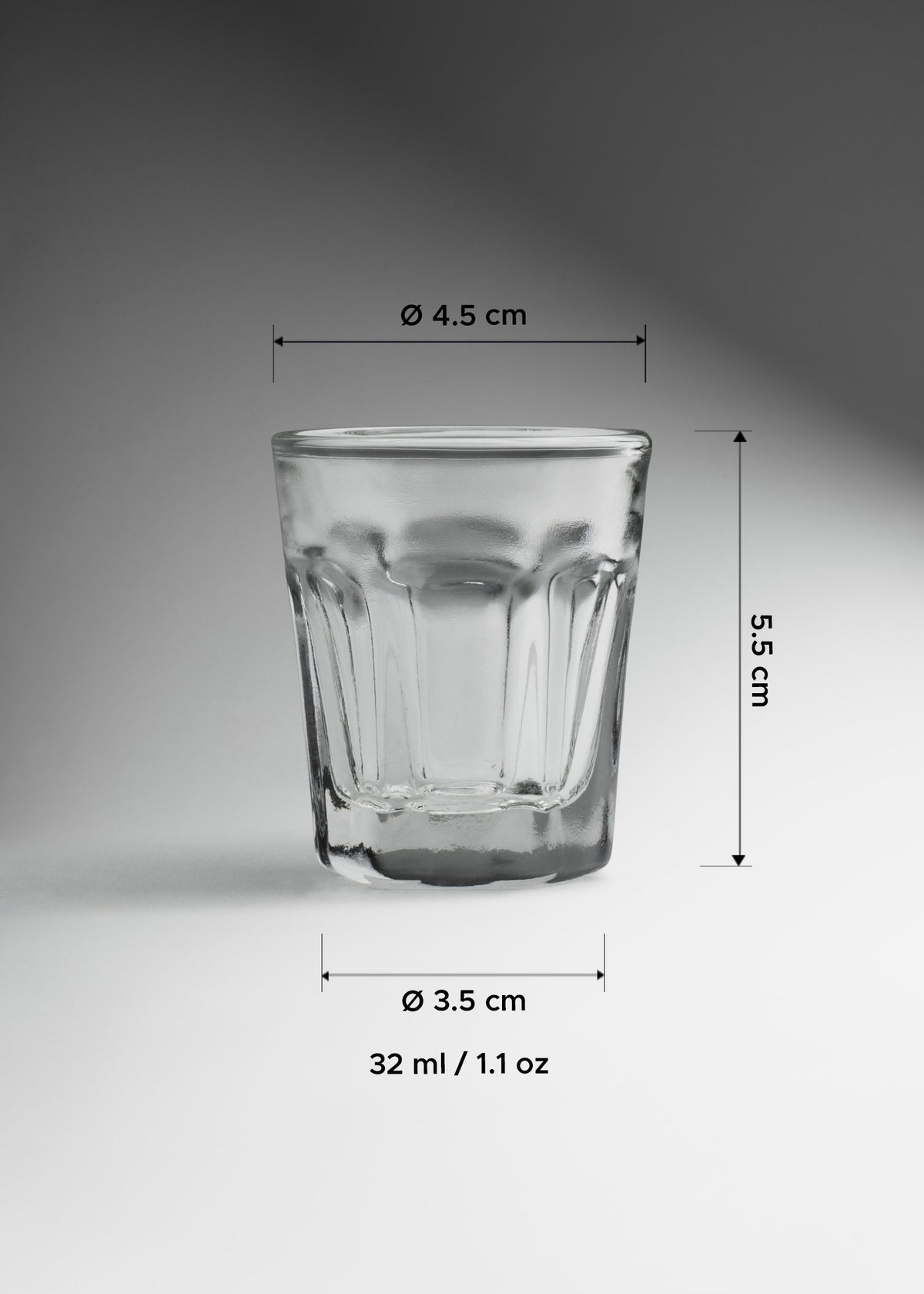 Vaso tequilero de vidrio transparente Boston 32 ml — imagen de producto