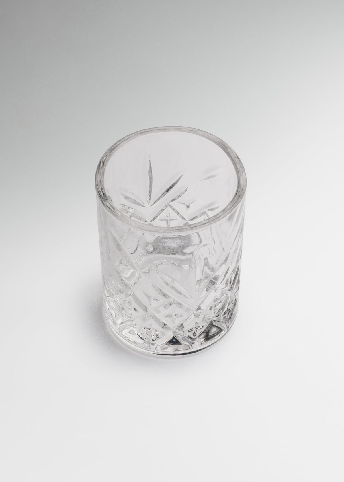 encuentra vaso para shots maha