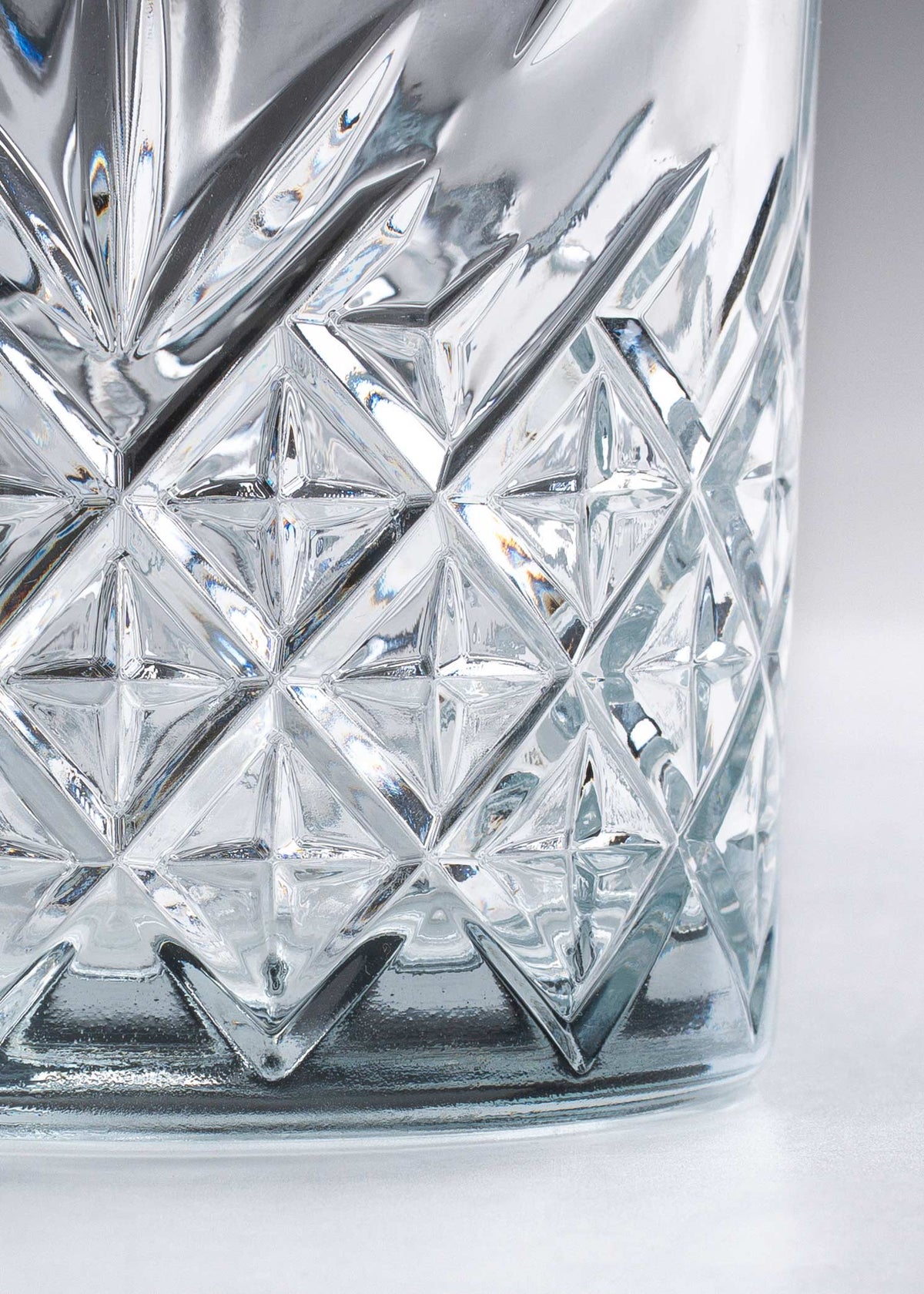 Vaso de vidrio transparente Timeless O.F 345 ml — imagen de producto, vista 4