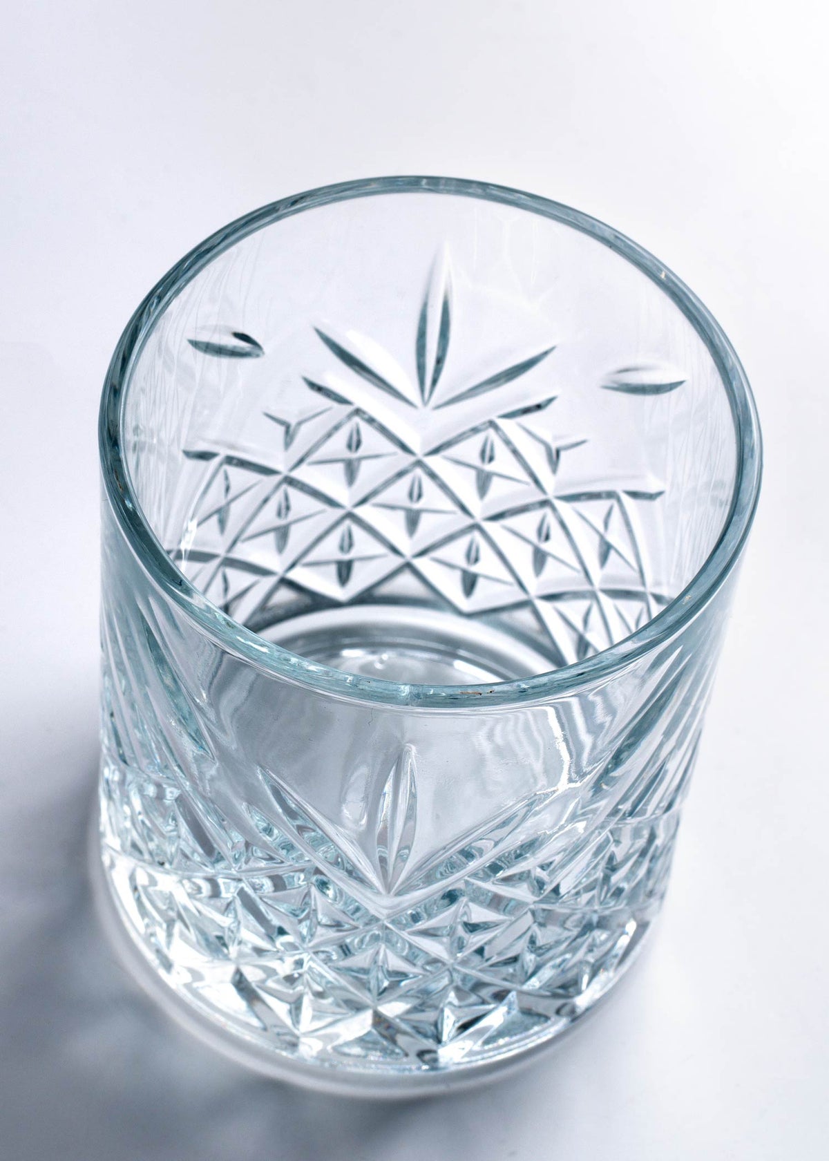 Vaso de vidrio transparente Timeless O.F 345 ml — imagen de producto, vista 3