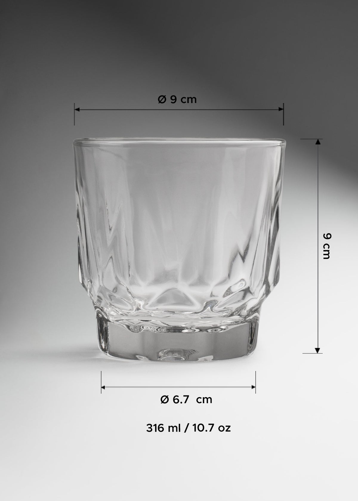 encuentra vaso de vidrio maha