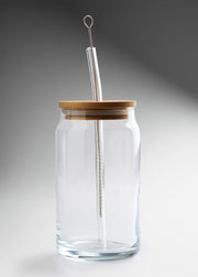 Vaso de vidrio transparente tipo lata con tapa, popote y cepillo 470 ml — imagen de producto
