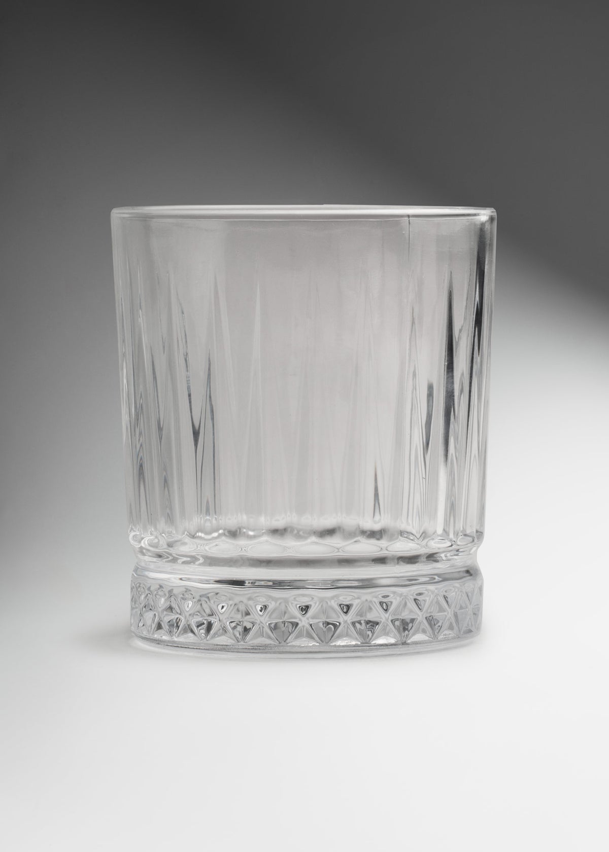 Vaso de vidrio transparente Old Fashion Cristallo Linee 270 ml — imagen de producto