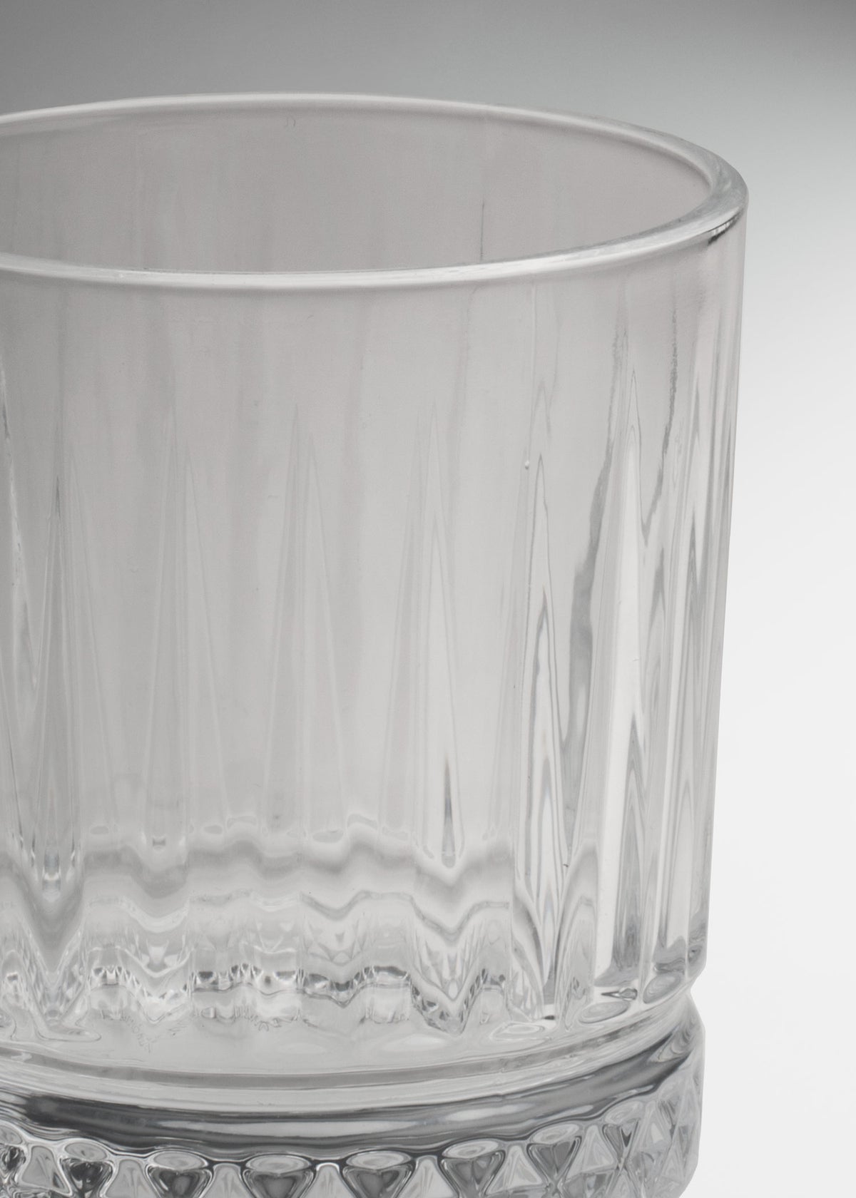 Vaso de vidrio transparente Old Fashion Cristallo Linee 270 ml — imagen de producto