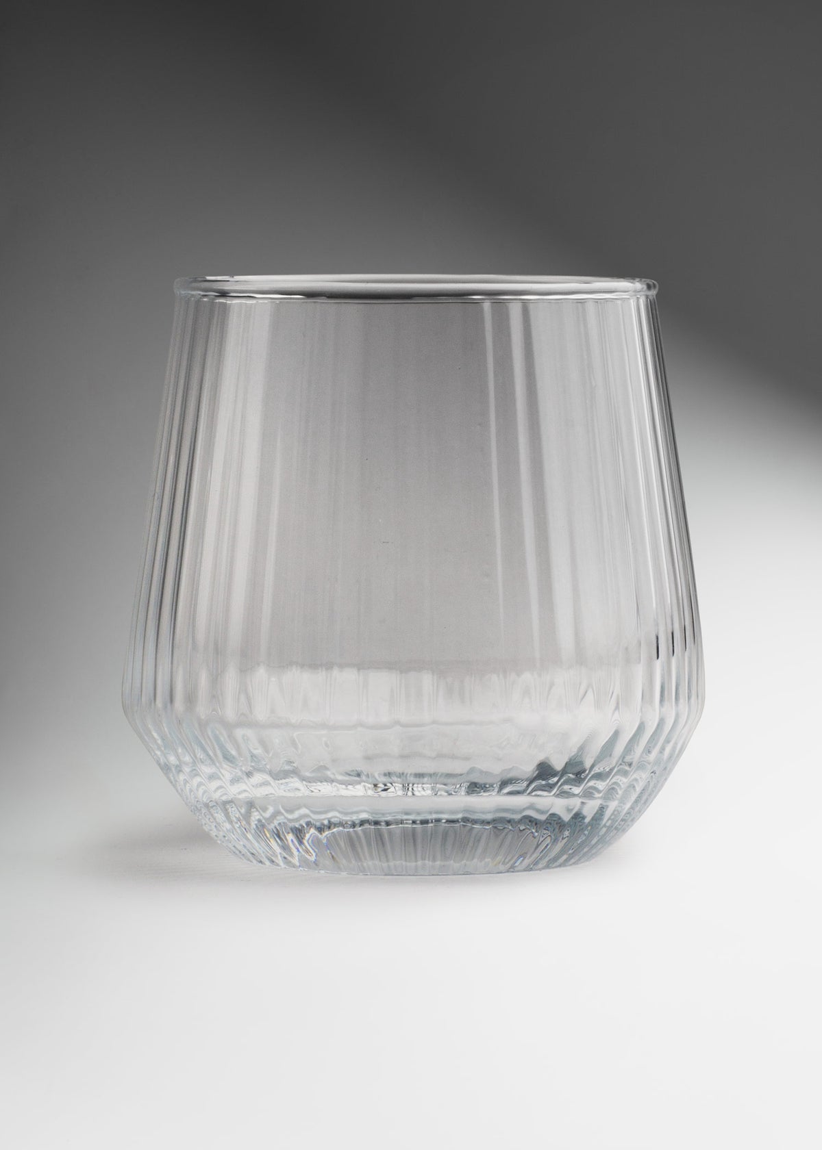 Vaso de vidrio transparente Old Fashion Lines Dof 370 ml — imagen de producto