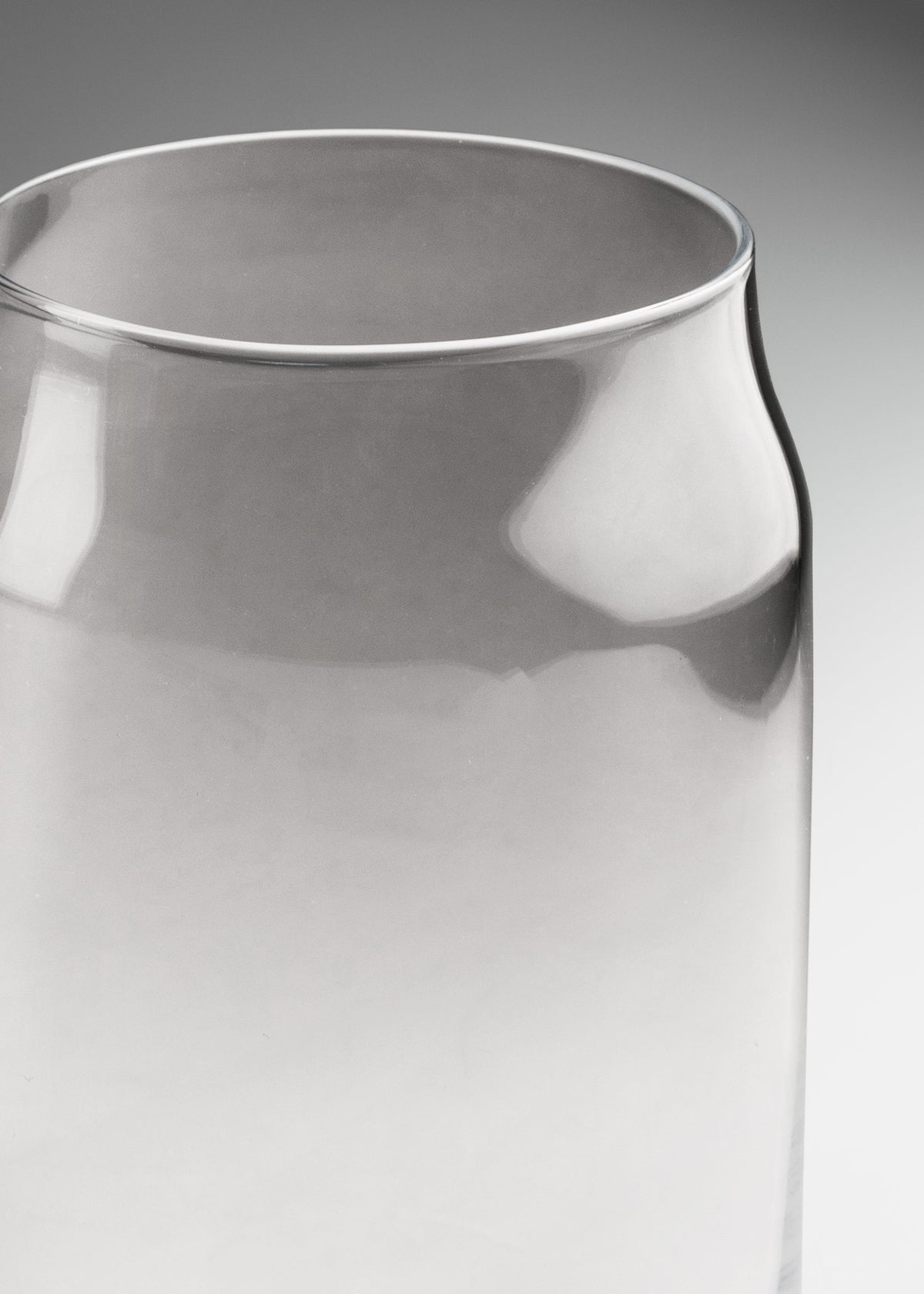 encuentra vaso de vidrio maha