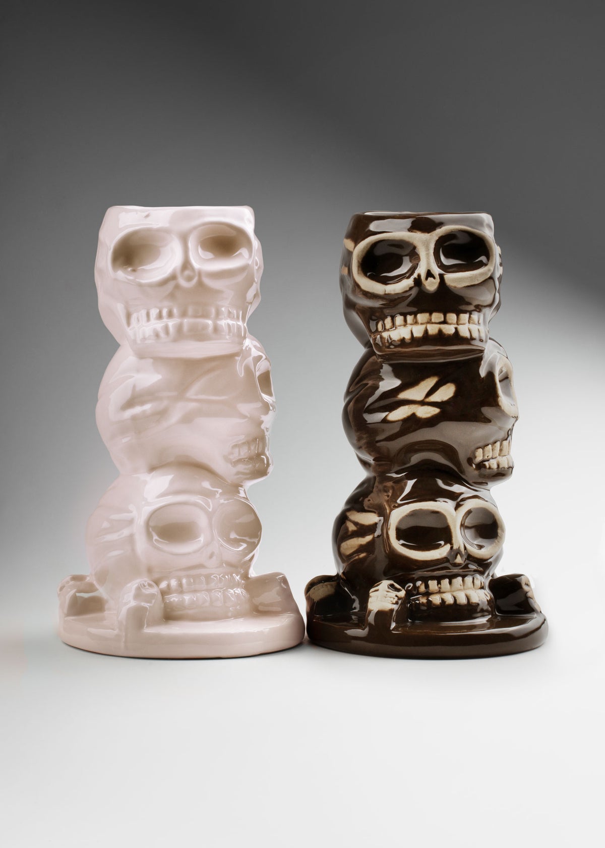 Vasos tiki de cerámica de alta temperatura blanco y café 3 cabezas calavera 550 ml — imagen de producto