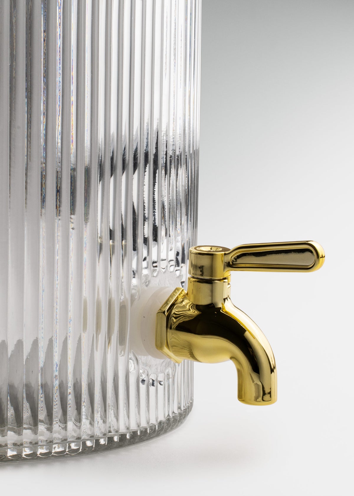 Vitrolero dispensador de bebidas de vidrio transparente acanalado 5 L — imagen de producto
